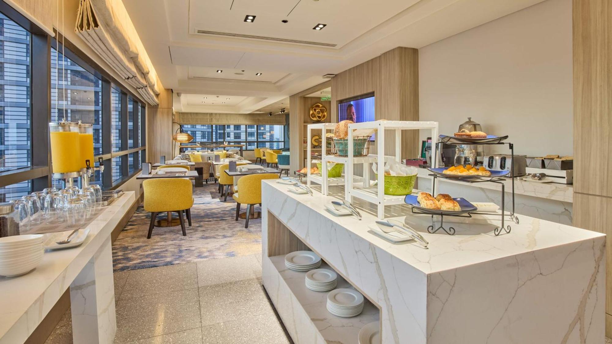 Holiday Inn & Suites Makati By Ihg Makati City Ngoại thất bức ảnh