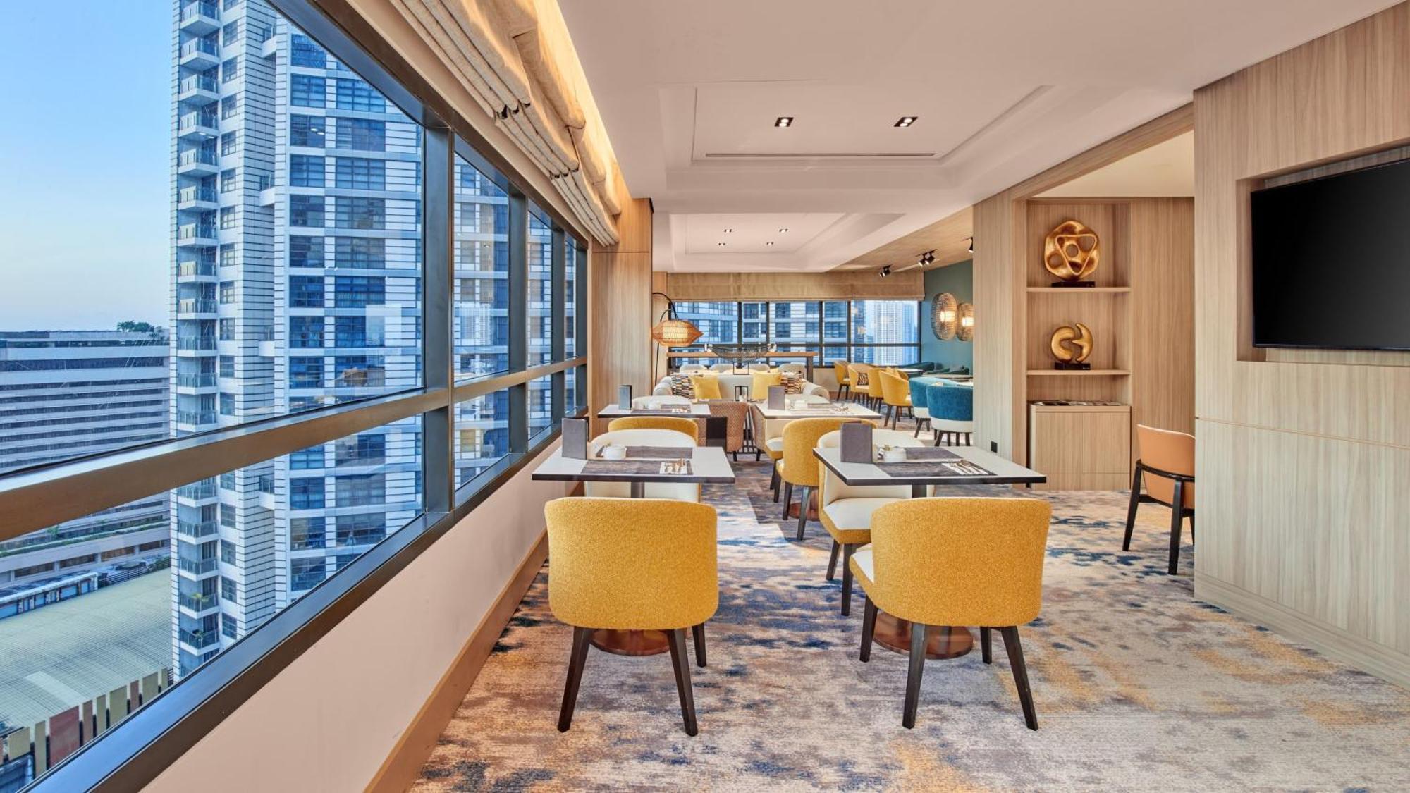 Holiday Inn & Suites Makati By Ihg Makati City Ngoại thất bức ảnh